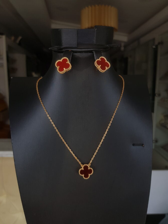 Brazilian Gold Wine Vancleef Short-Chain With Earrings